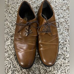 Van Heusen Tan Leather Oxfords men's 12